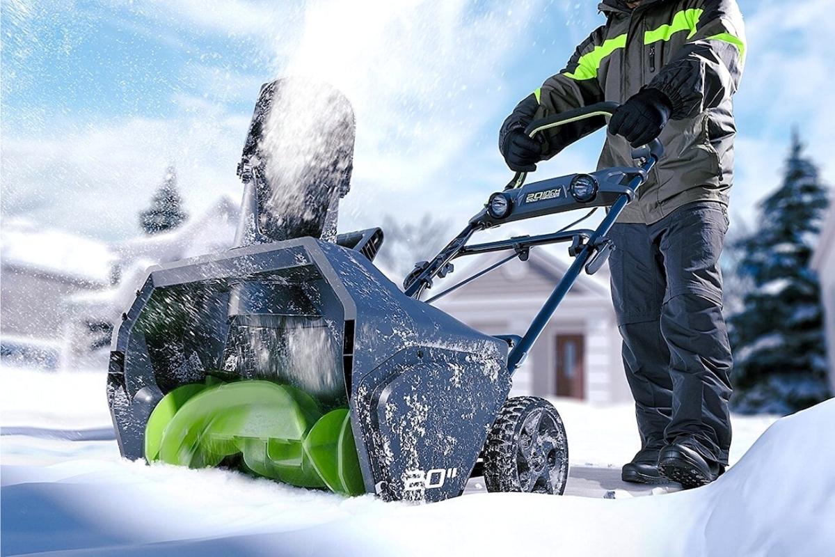 How Long Do Cordless Electric Snow Blowers Last