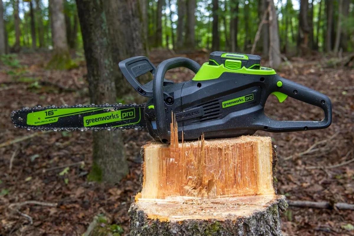 Why Are Electric Chainsaws Safer Than Gas Chainsaws